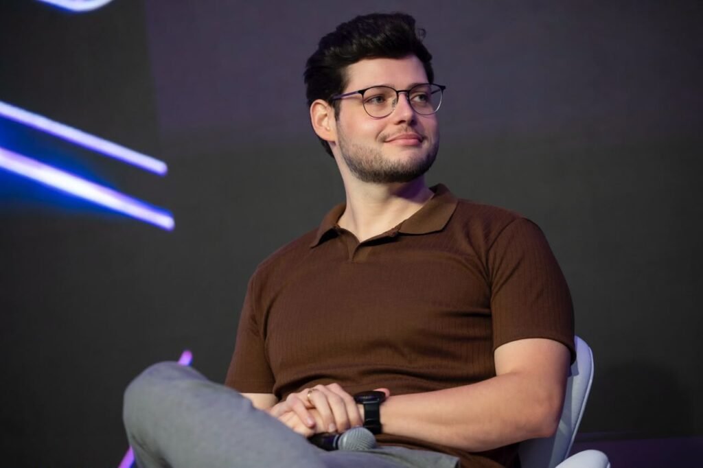 Foto de rosto de Felipe Bedê, palestrante do 16º Congresso de Gestão, Projetos e Liderança (CGPL).